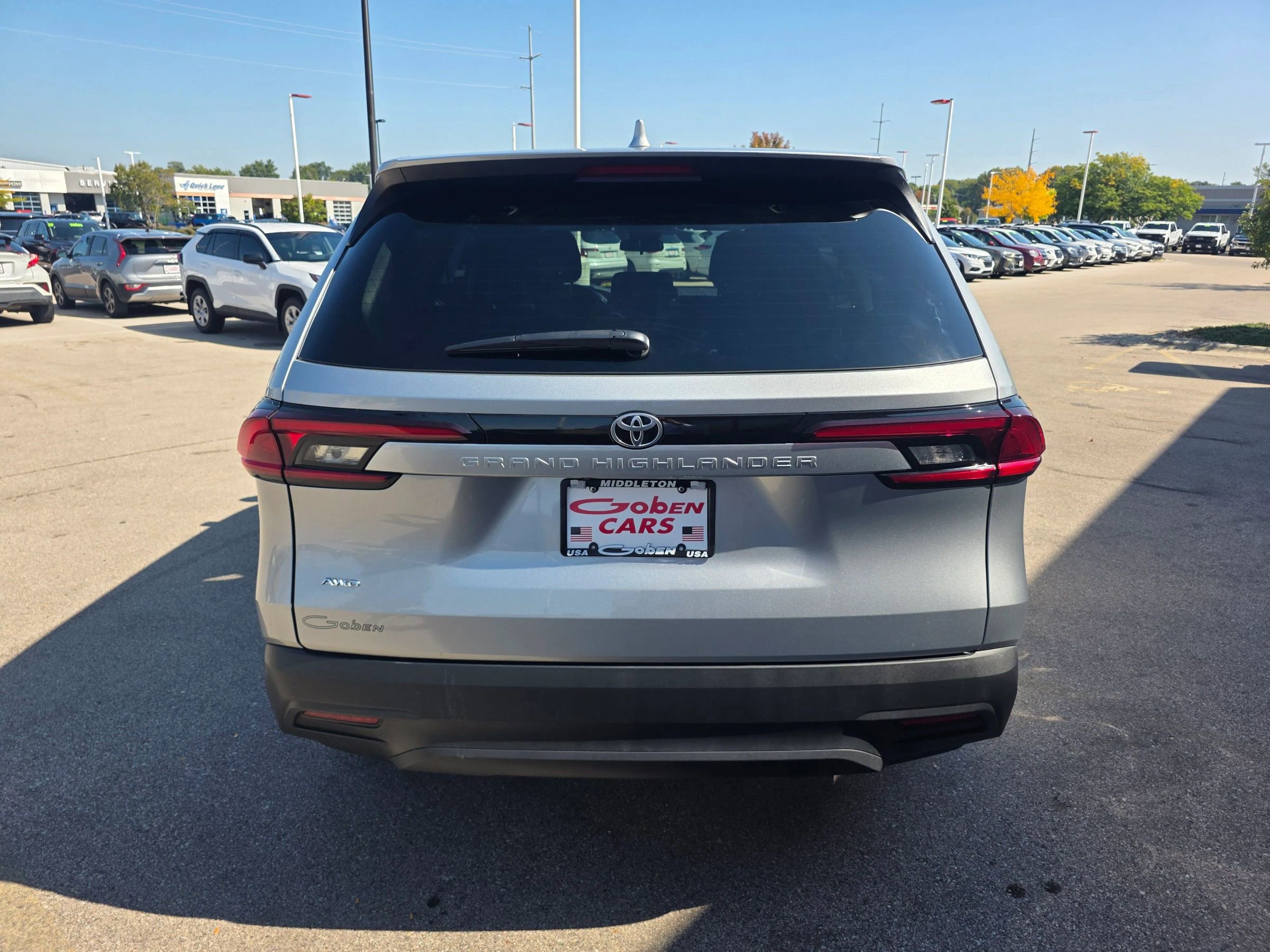 Used 2025 Toyota Grand Highlander AWD image 4