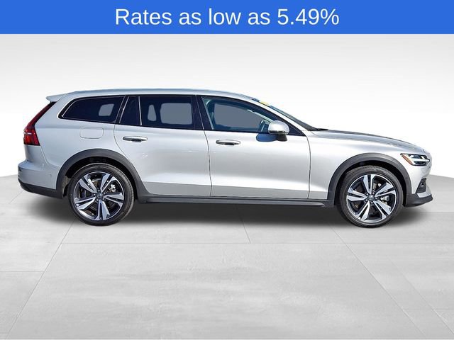 Certified 2025 Volvo V60 B5 Cross Country Plus image 9