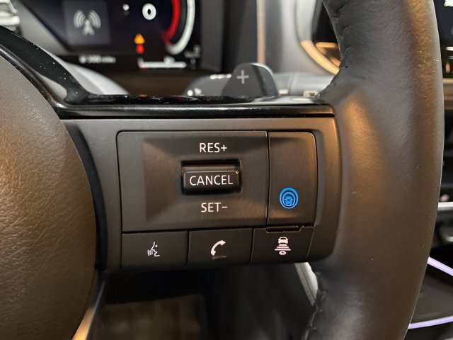Used 2021 Nissan Rogue Platinum AWD/4WD image 15
