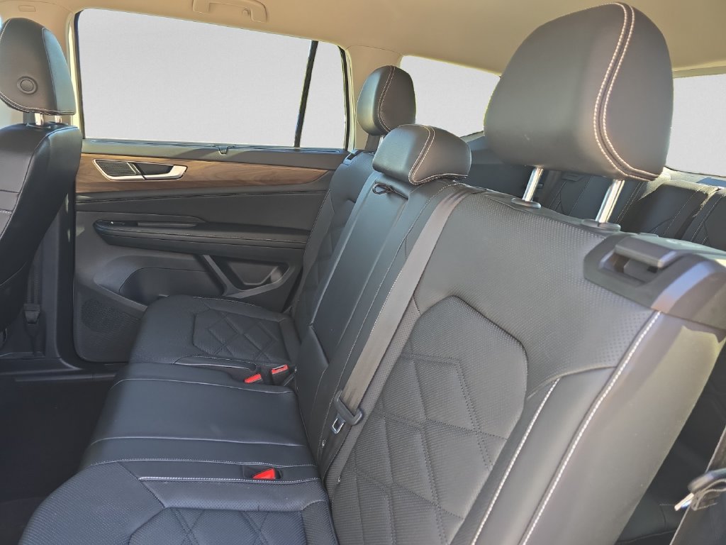 Used 2024 Volkswagen Atlas SE FWD image 25