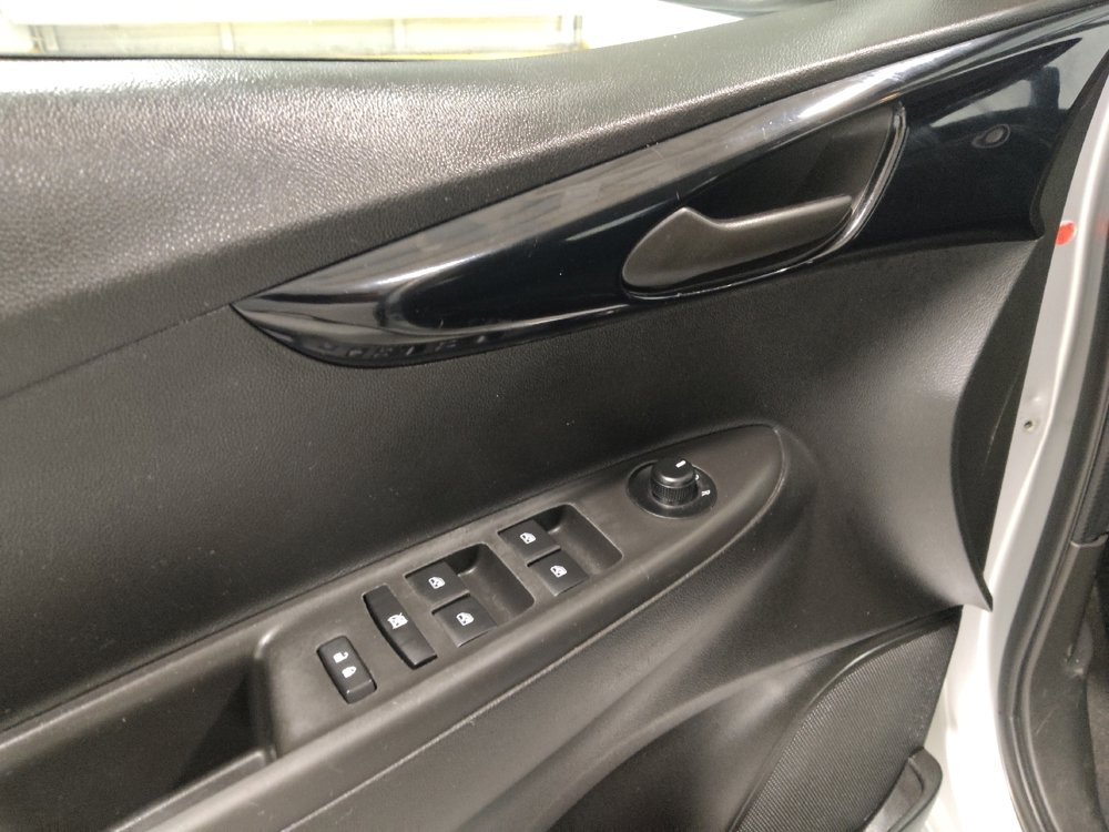 Used 2020 Chevrolet Spark LT image 27