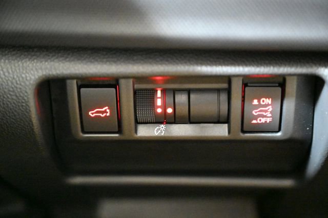 Used 2025 Subaru Forester Limited image 45