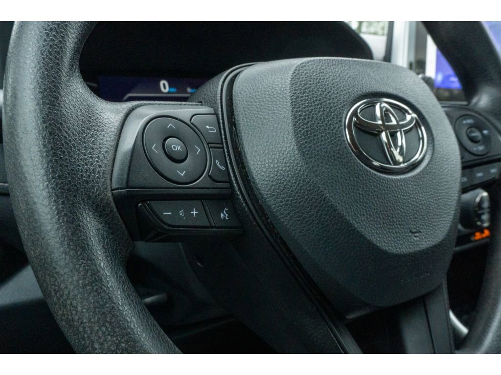 Used 2024 Toyota RAV4 XLE image 25
