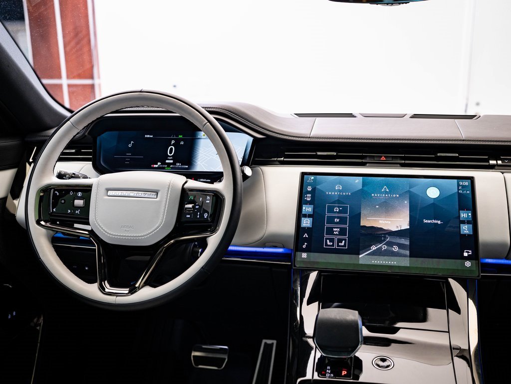 Used 2025 Land Rover Range Rover Sport Dynamic SE image 31