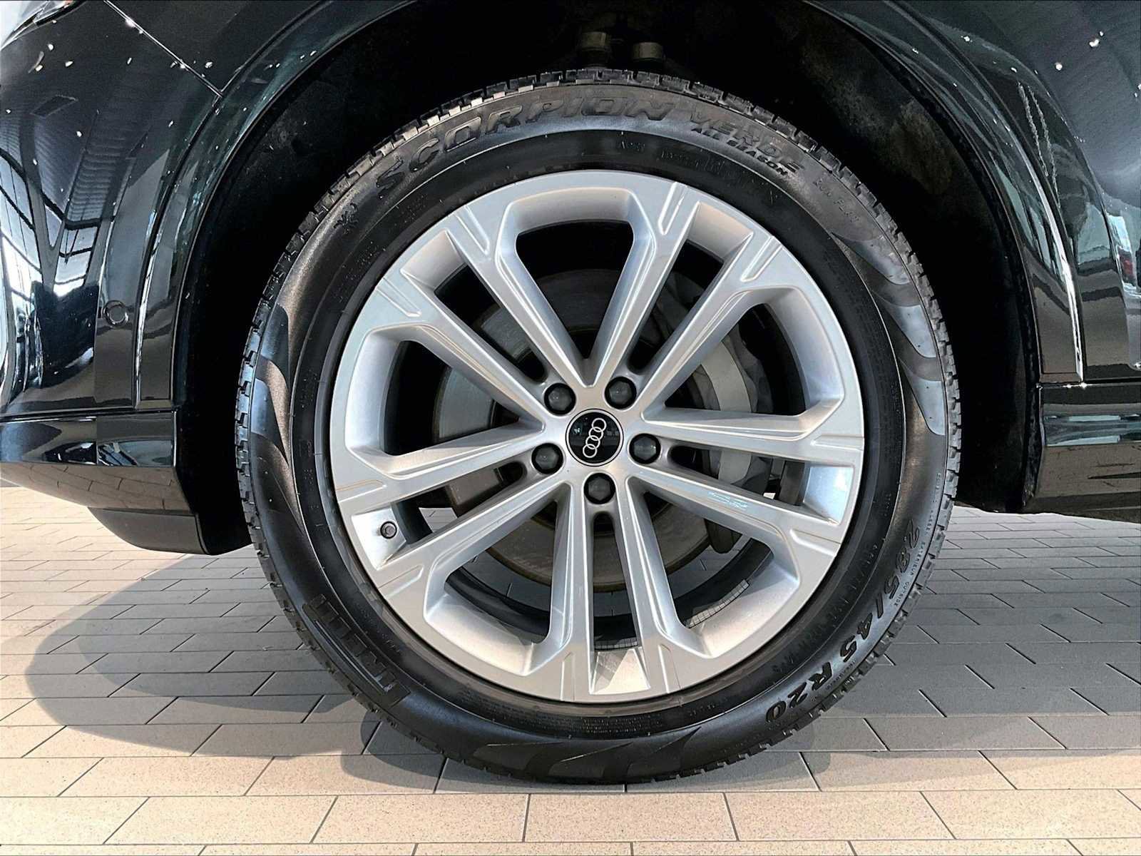 Used 2025 Audi Q7 3.0T Premium Plus image 14