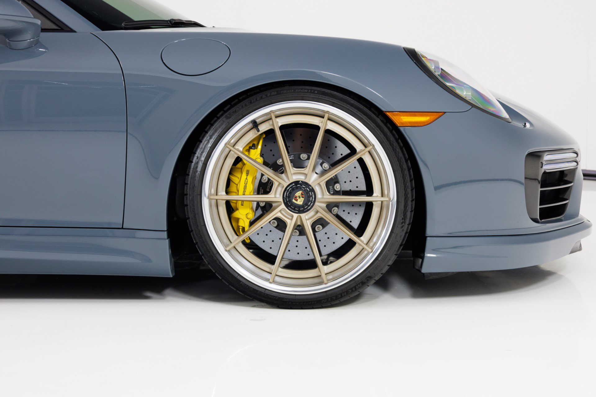 Used 2017 Porsche 911 Turbo S AWD/4WD image 13