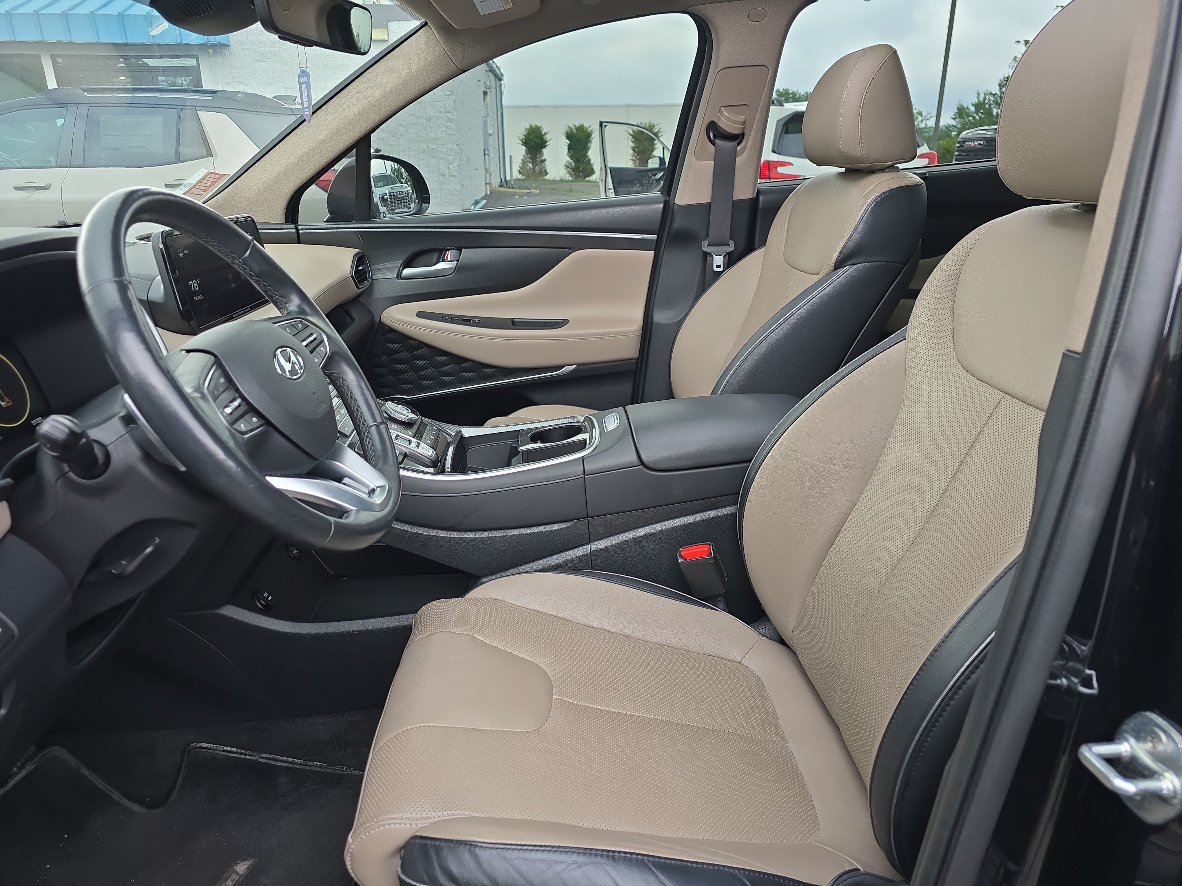 Used 2021 Hyundai Santa Fe Limited FWD image 13