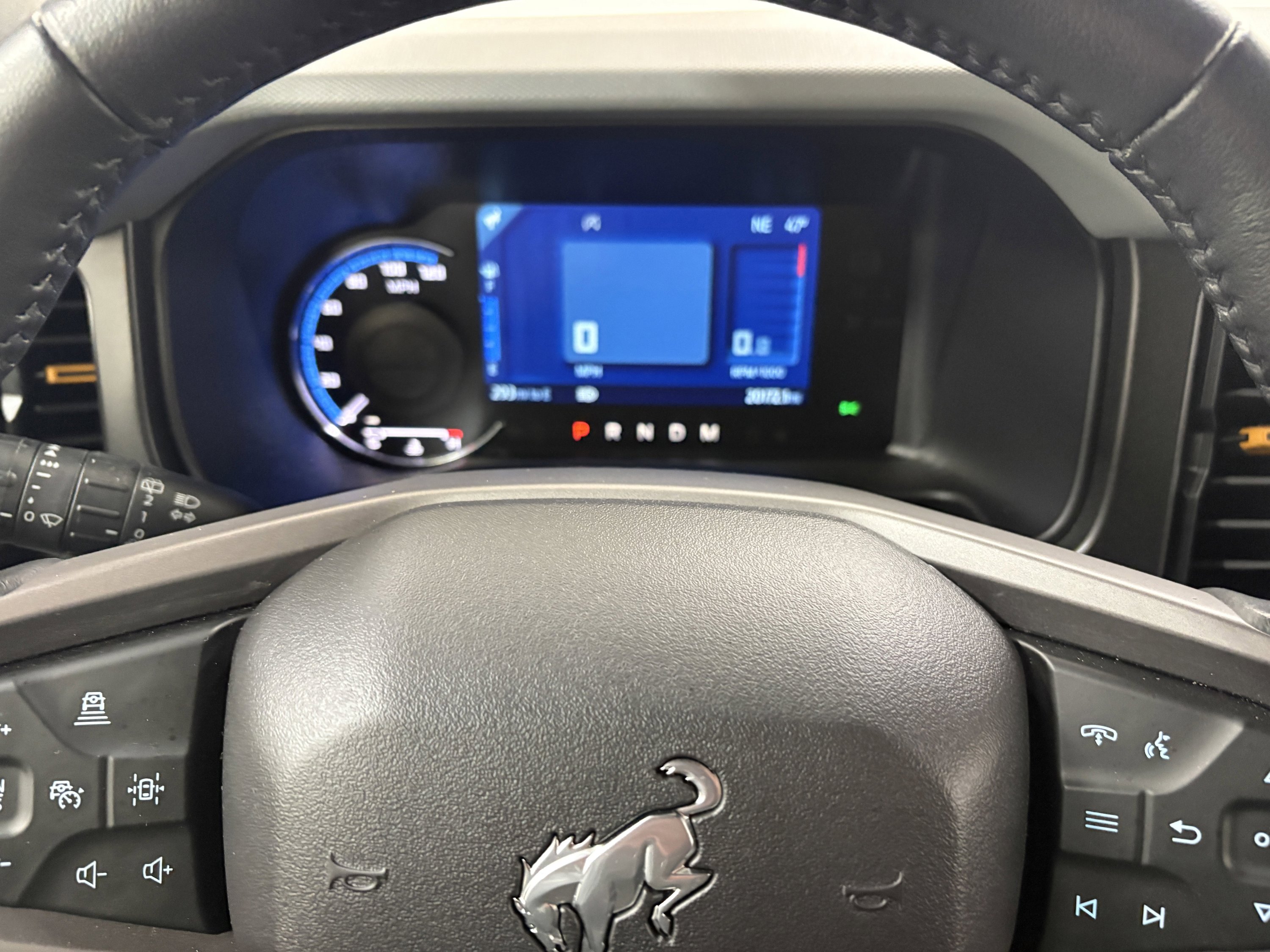 Used 2023 Ford Bronco Badlands image 32