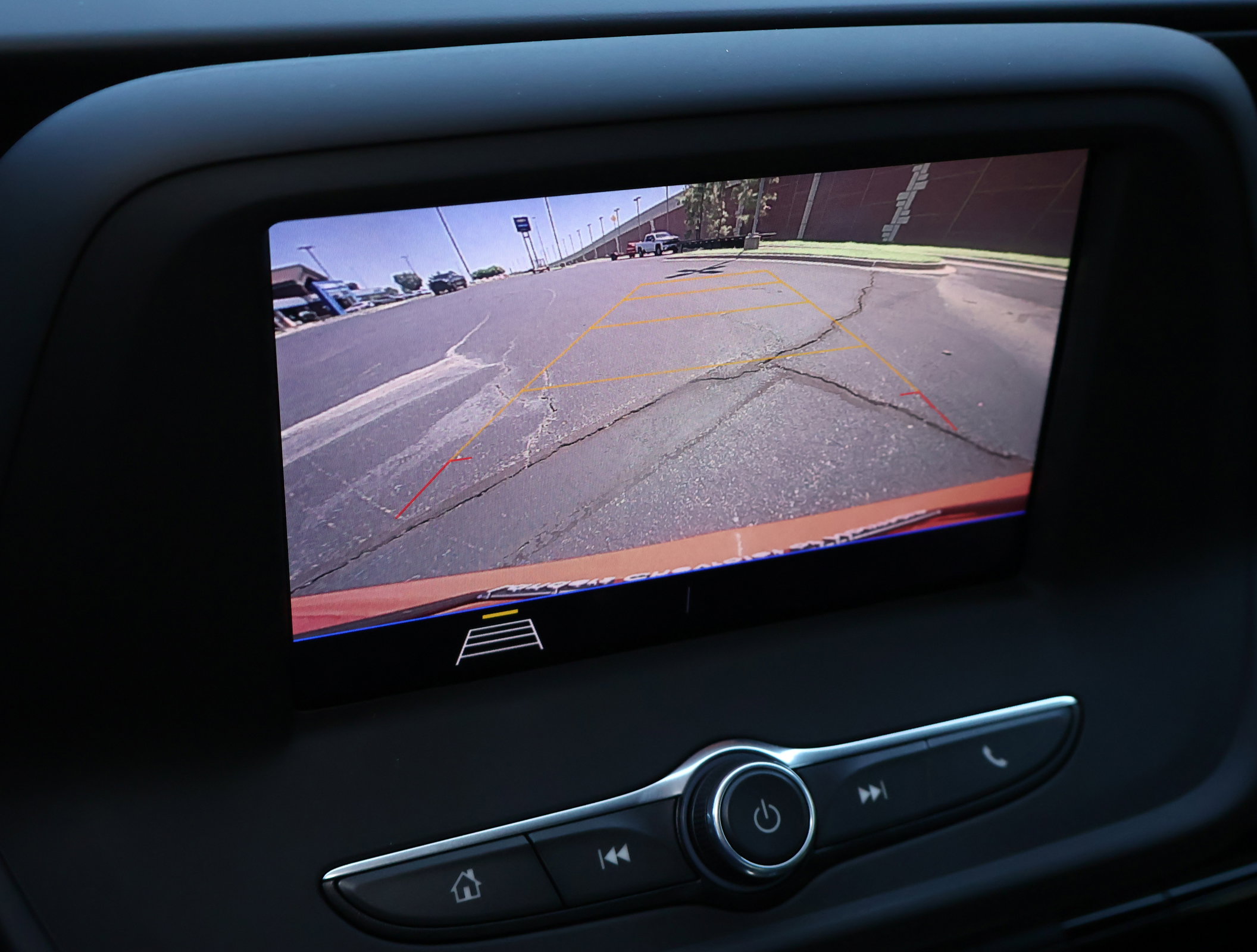 Used 2020 Chevrolet Camaro LT RWD image 5