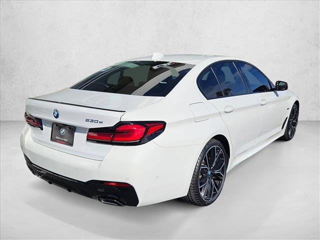 Certified 2023 BMW 530e w/ M Sport Package image 4