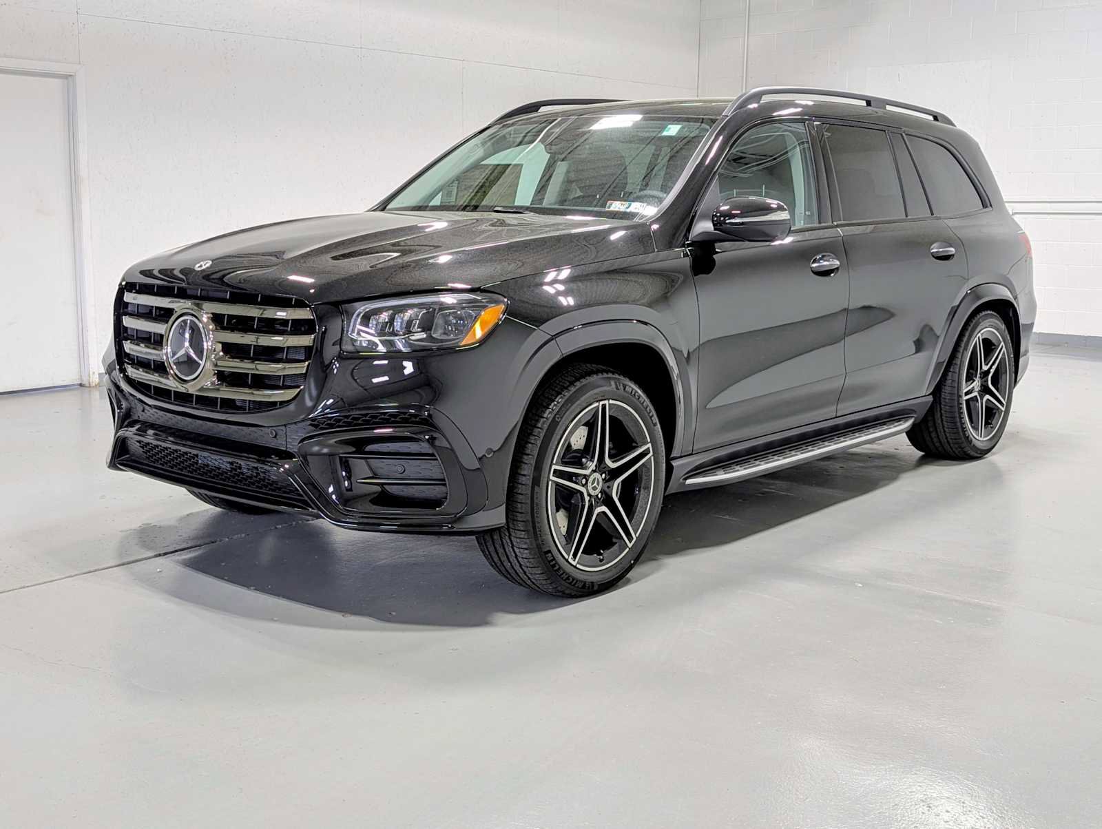 New 2026 Mercedes-Benz GLS 450 4MATIC image 1