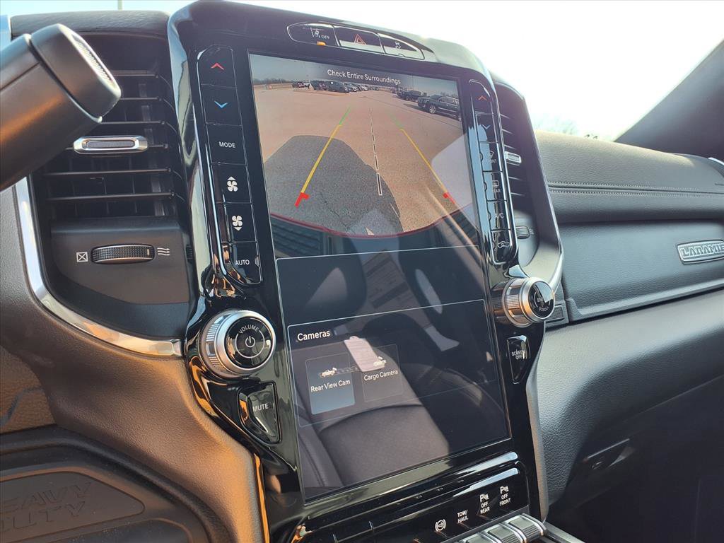 New 2026 RAM 2500 Laramie w/ Night Edition AWD/4WD image 13