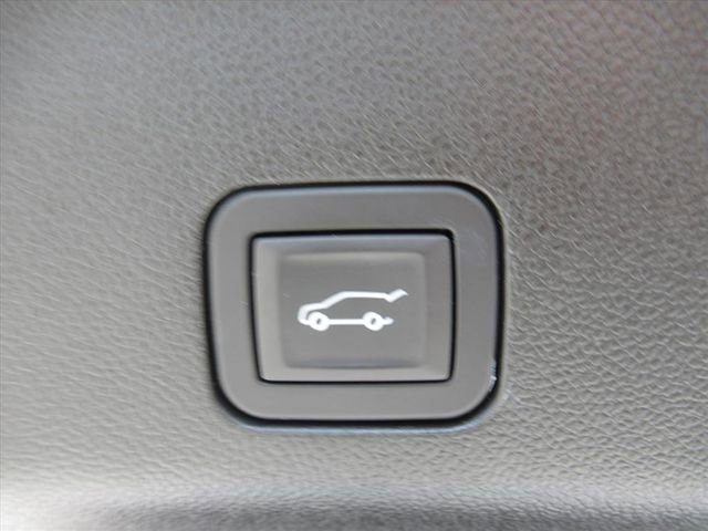 Used 2024 GMC Yukon Denali image 40