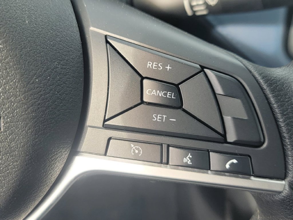 Used 2025 Nissan Versa SV FWD image 22