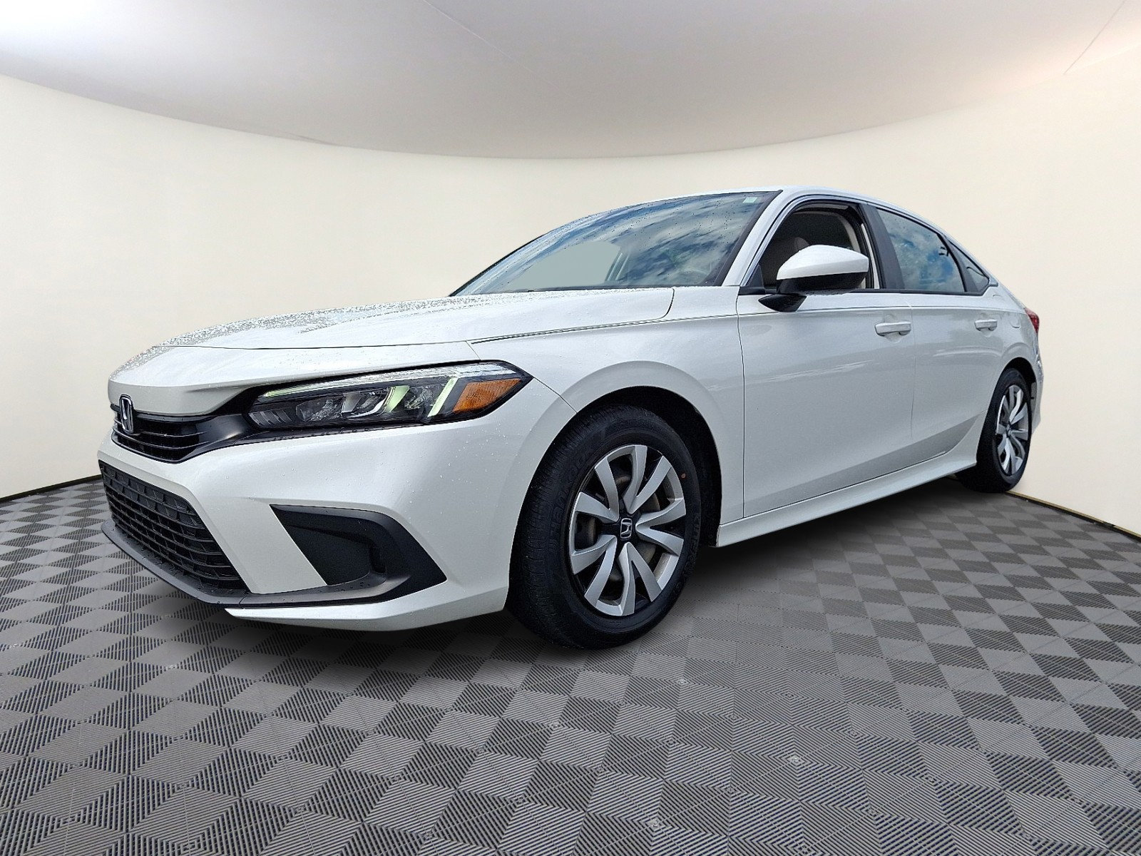 Used 2024 Honda Civic LX image 3