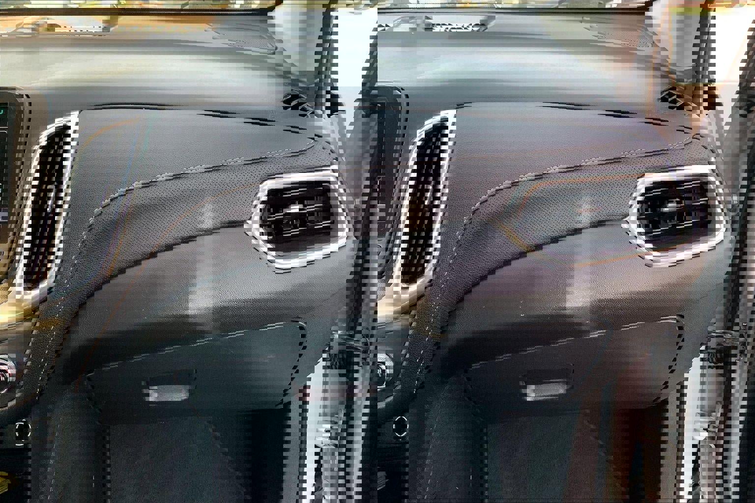 Used 2018 Chevrolet Equinox Premier image 15