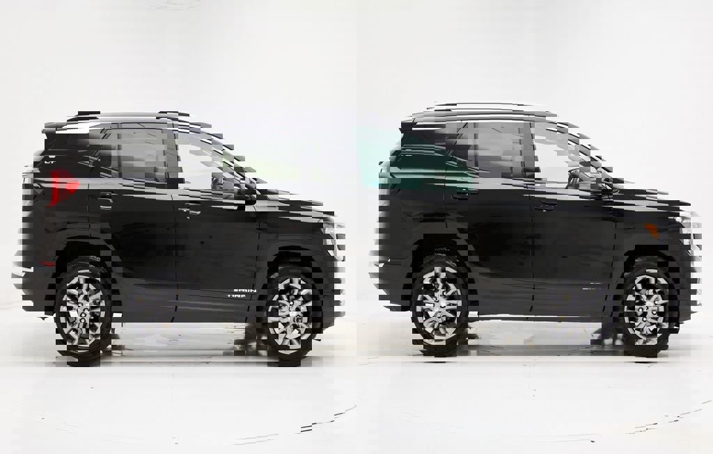 Used 2024 GMC Terrain SLT video 2