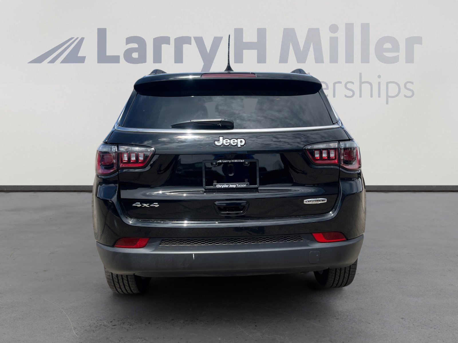 Certified 2022 Jeep Compass Latitude image 4