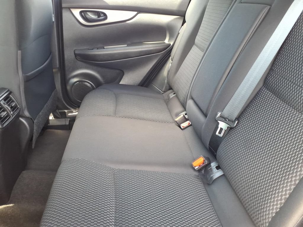 Used 2021 Nissan Rogue Sport S AWD/4WD image 15