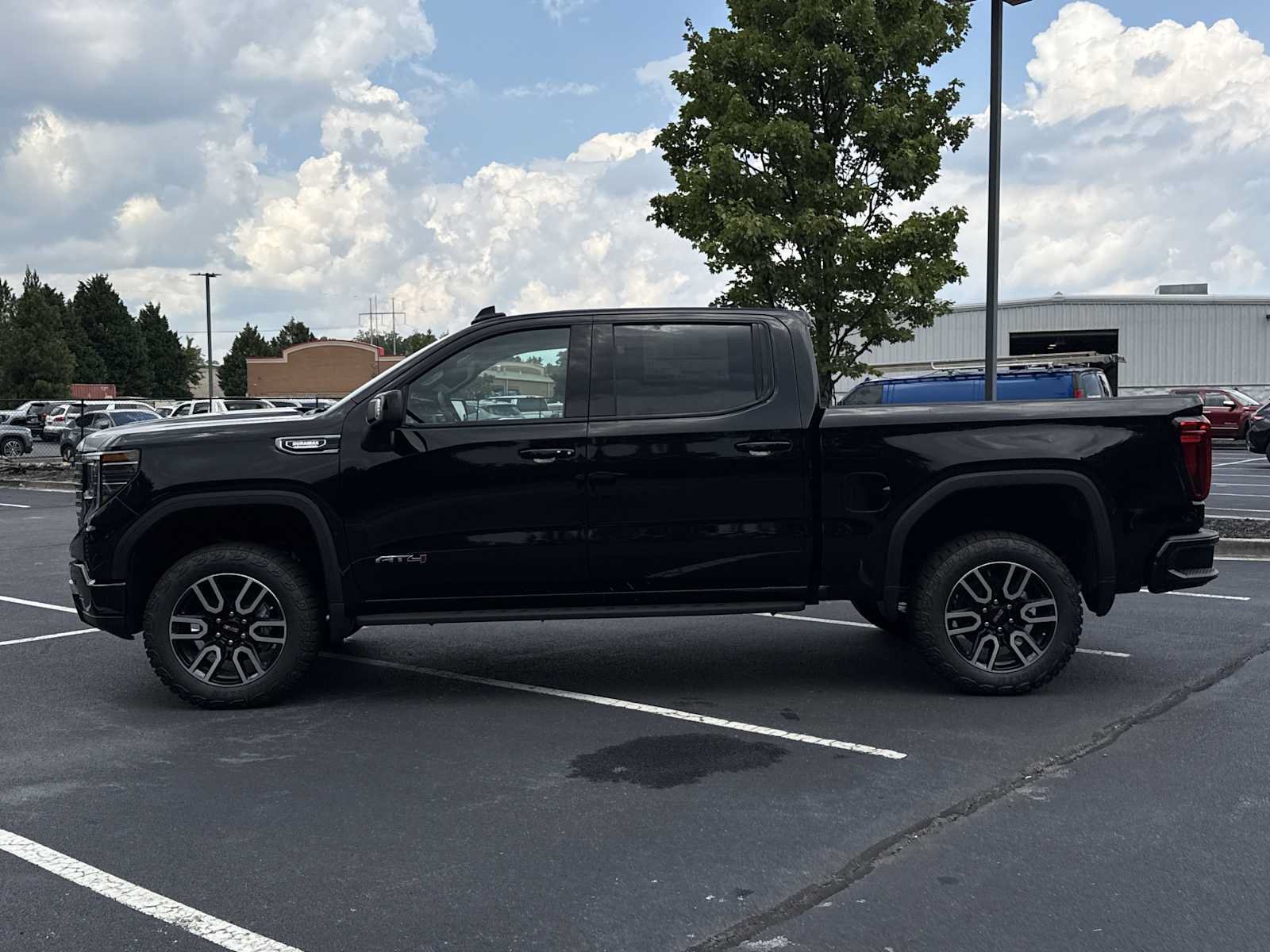 New 2026 GMC Sierra 1500 AT4 w/ AT4 Premium Package AWD/4WD image 26