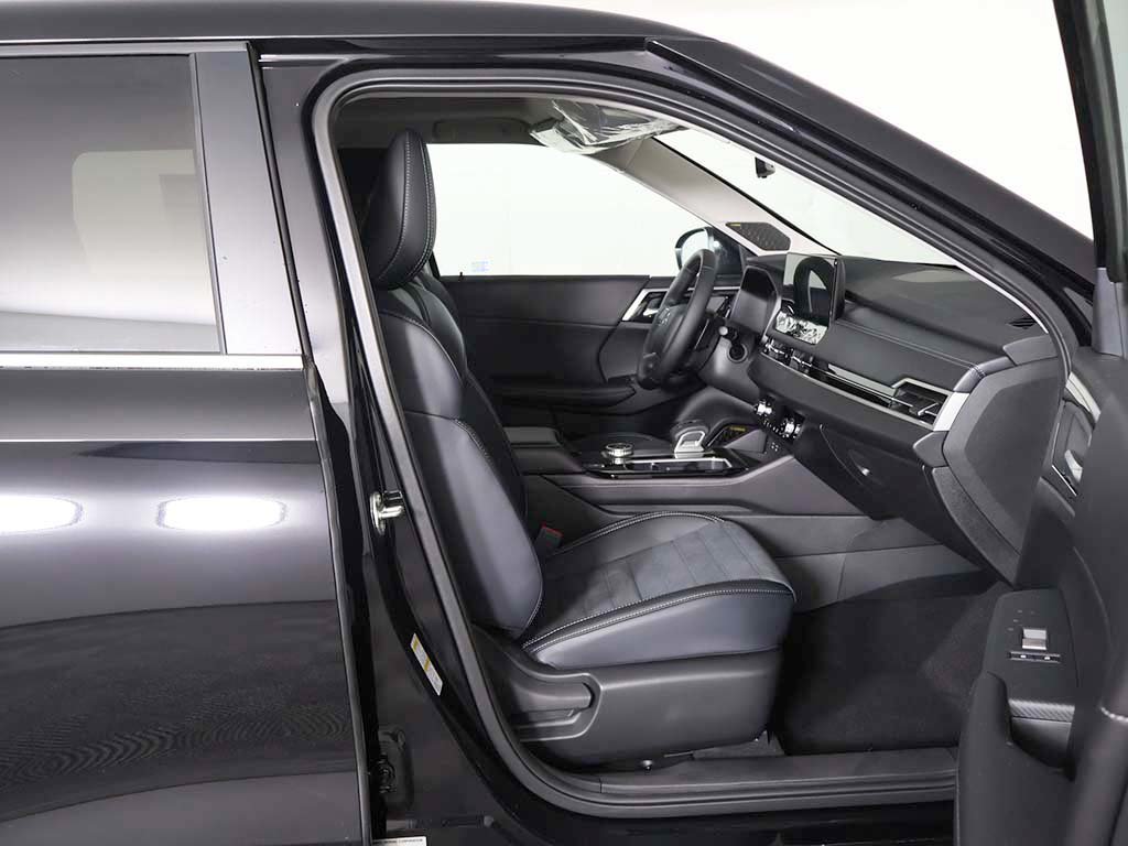 New 2026 Mitsubishi Outlander SE FWD image 31