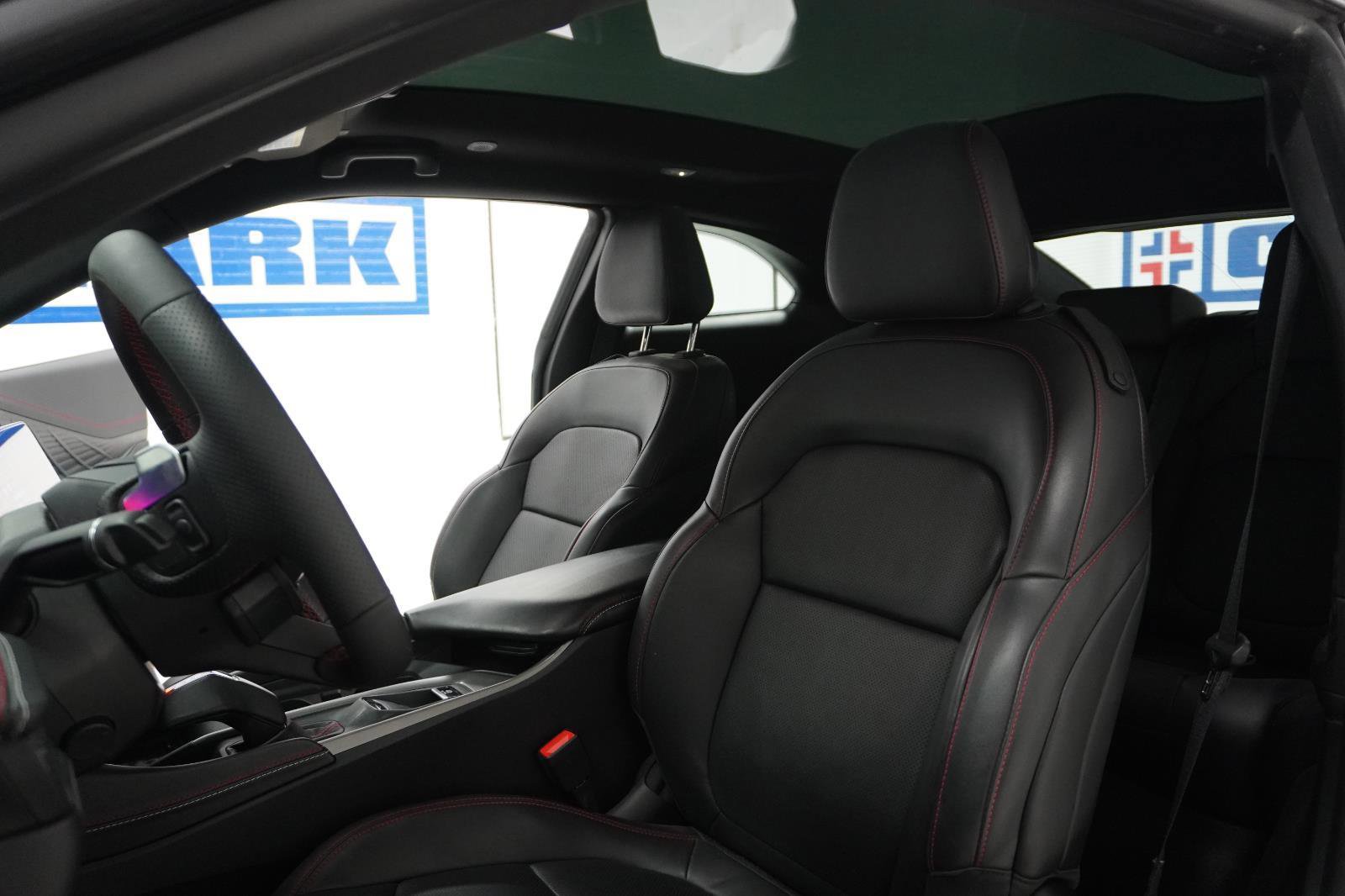 Used 2024 Dodge Charger R/T w/ Plus Group image 15