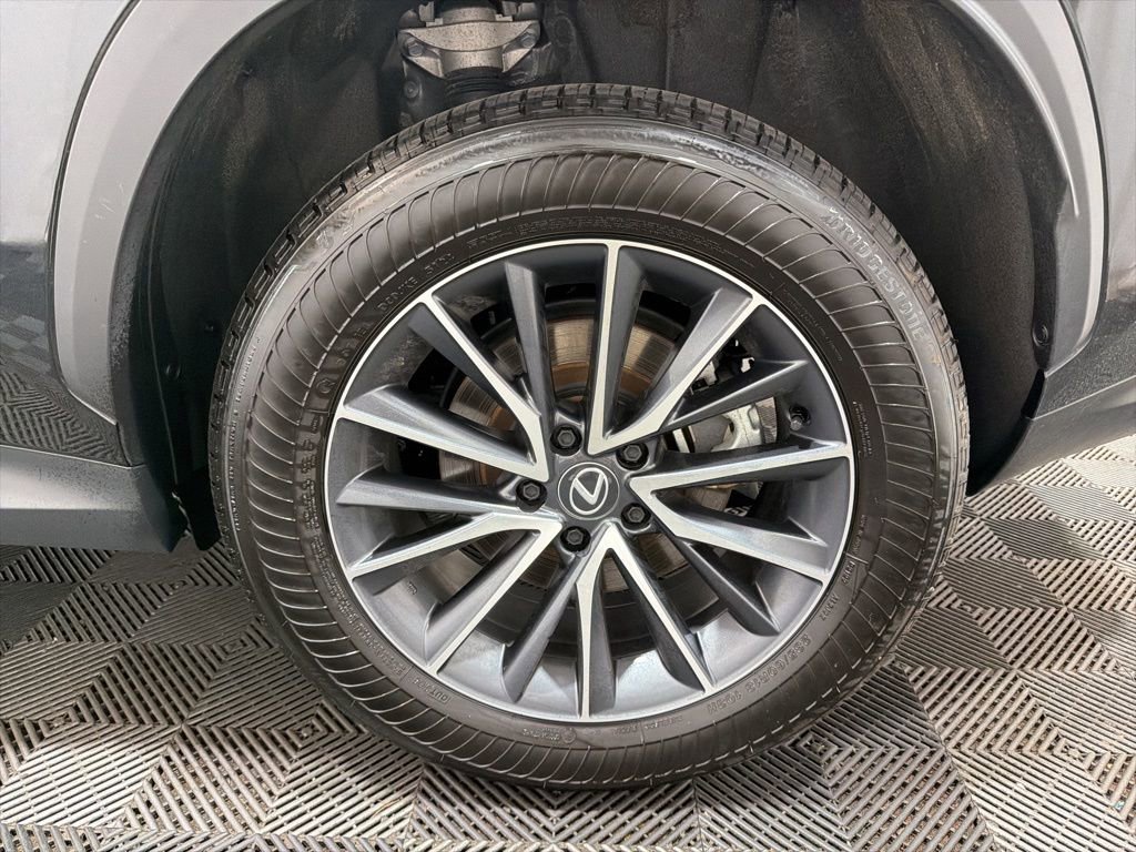 Used 2025 Lexus NX 350h AWD w/ Accessory Package (2T) image 33