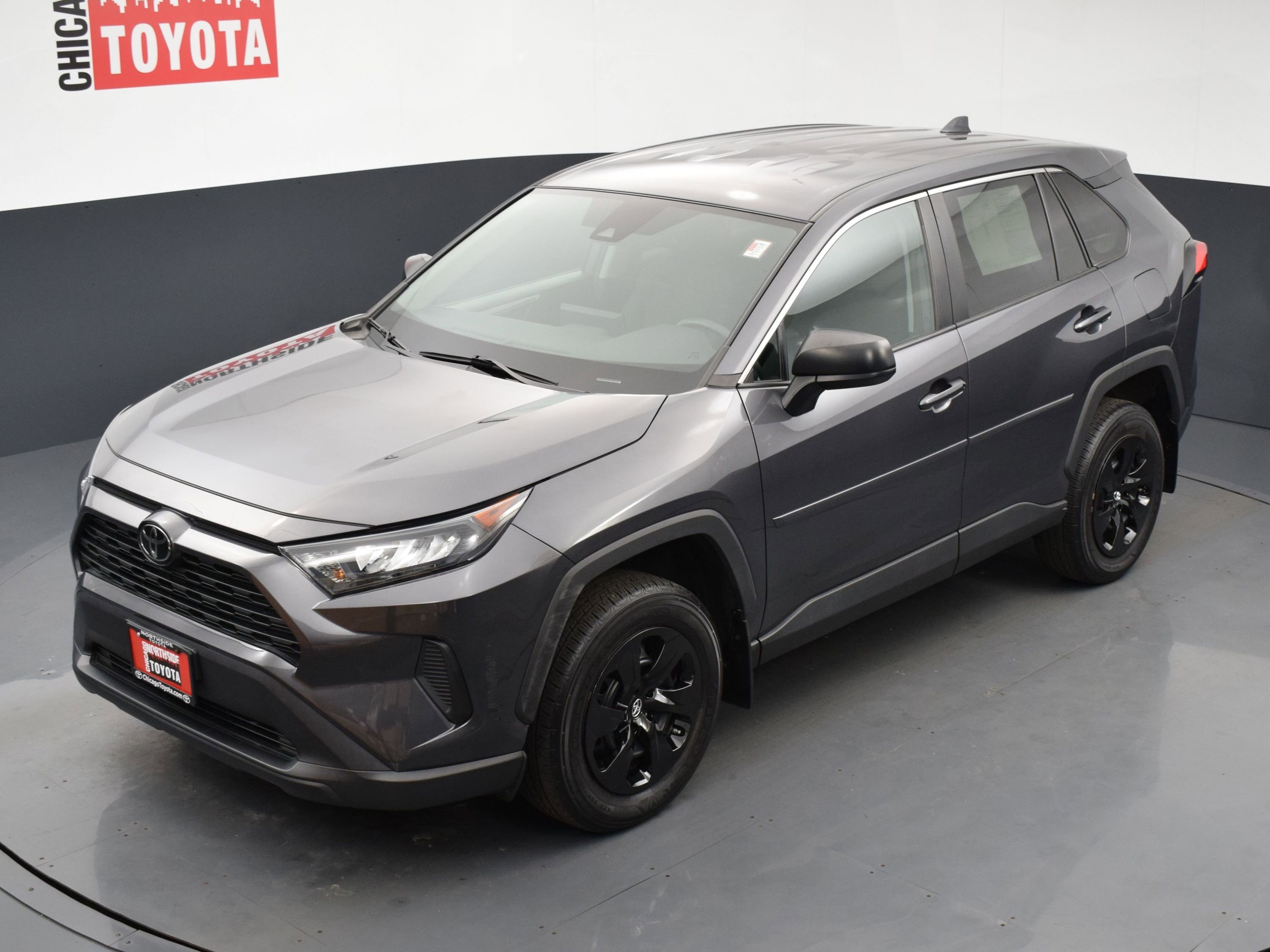 Used 2022 Toyota RAV4 LE image 23