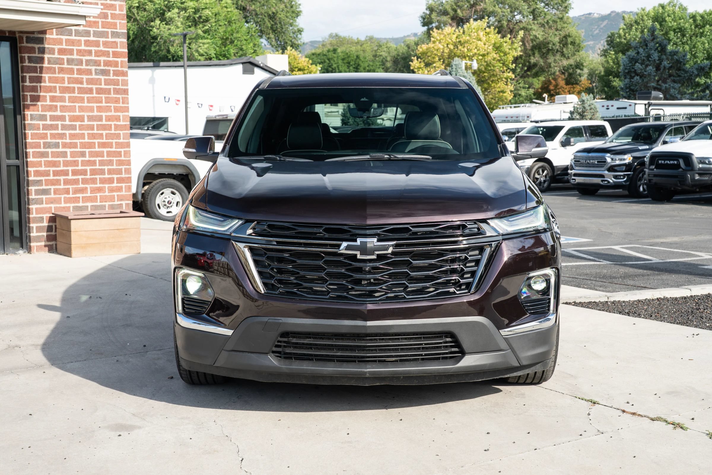 Used 2022 Chevrolet Traverse Premier AWD/4WD image 2