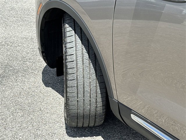 Used 2019 Lincoln Nautilus Select w/ Class II Trailer Tow Package image 43