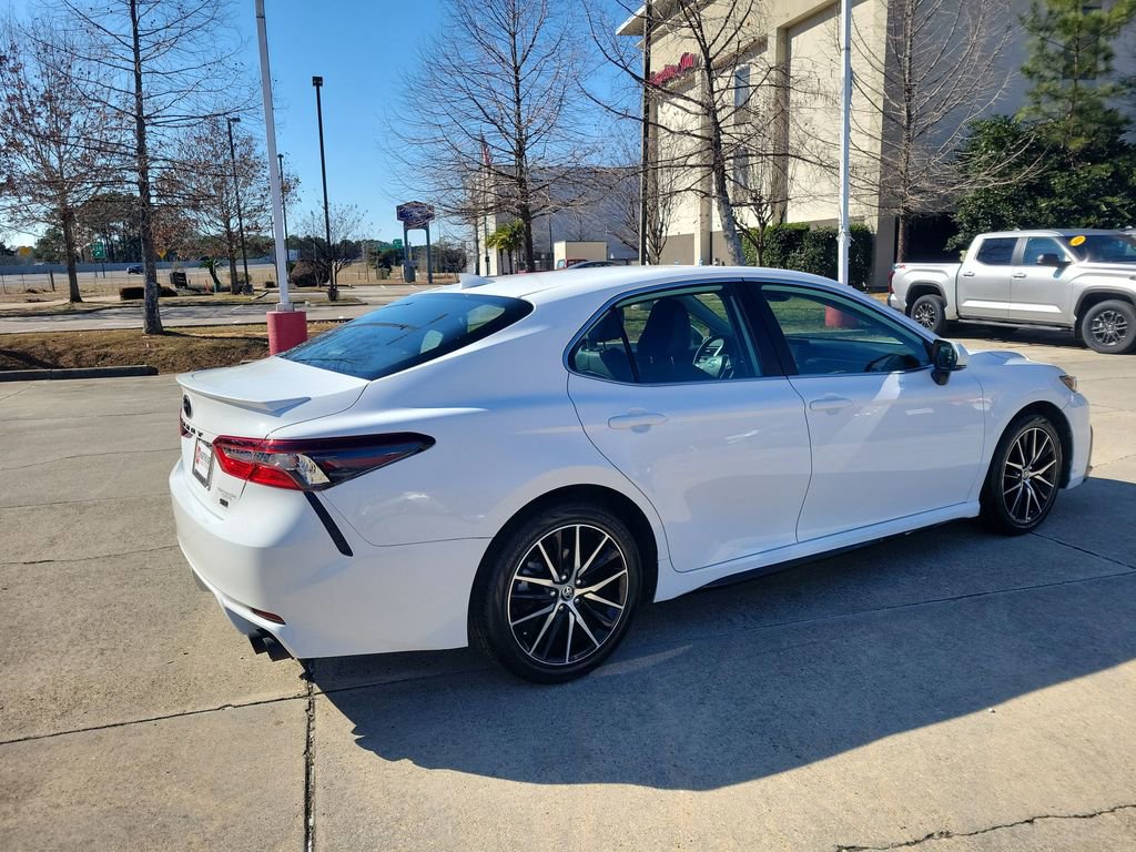 Certified 2024 Toyota Camry SE image 7