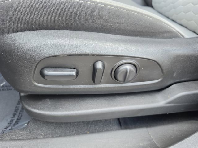 Used 2019 Chevrolet Equinox LS w/ LS Convenience Package FWD image 20