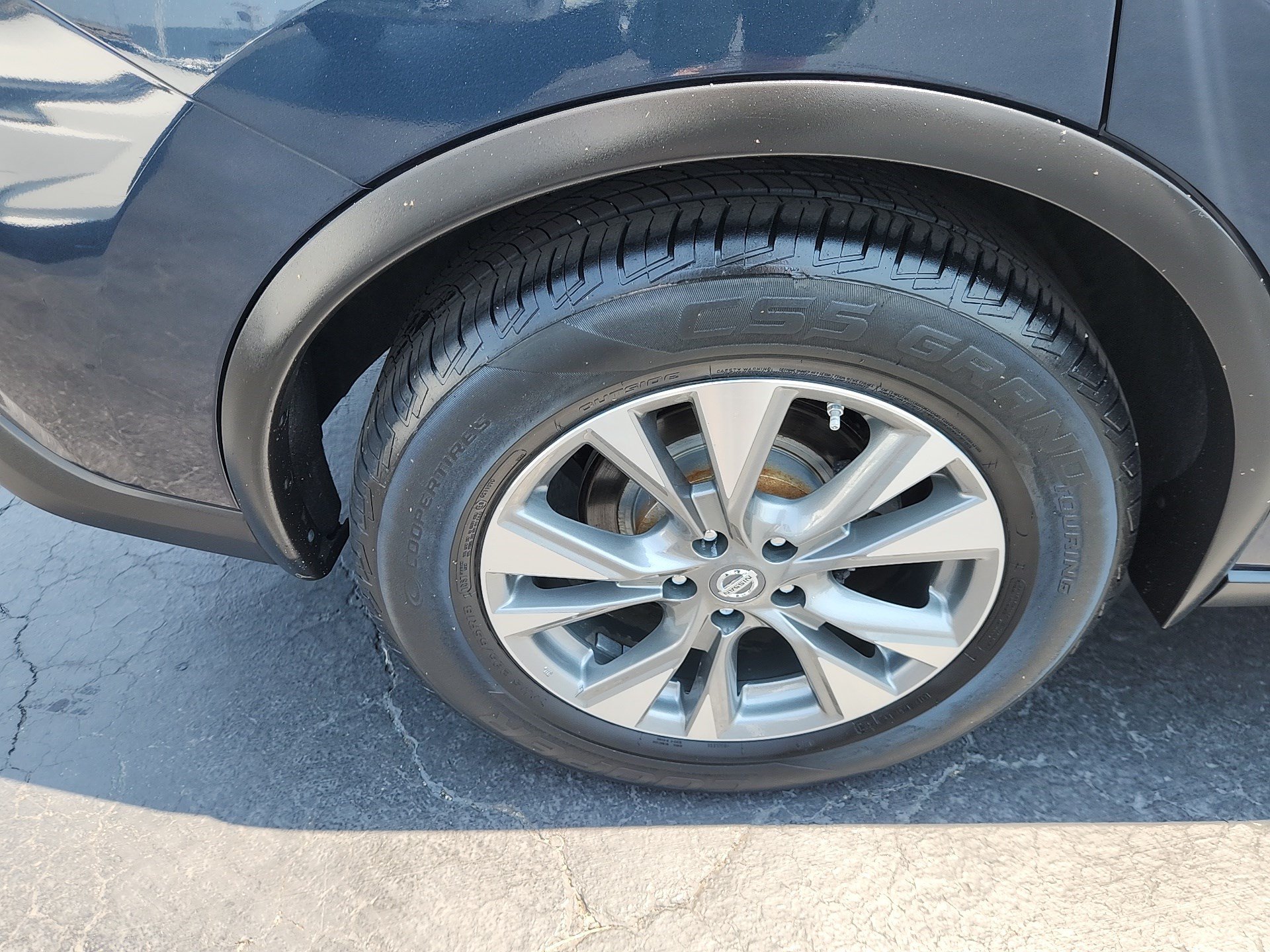 Used 2018 Nissan Murano SV AWD/4WD image 28