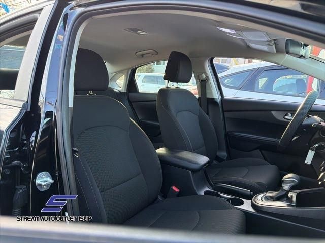 Used 2020 Kia Forte LXS image 6