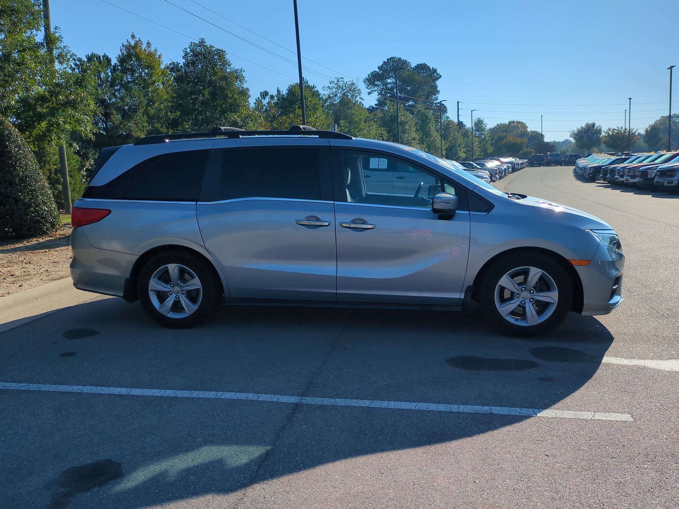 Used 2020 Honda Odyssey EX-L image 3