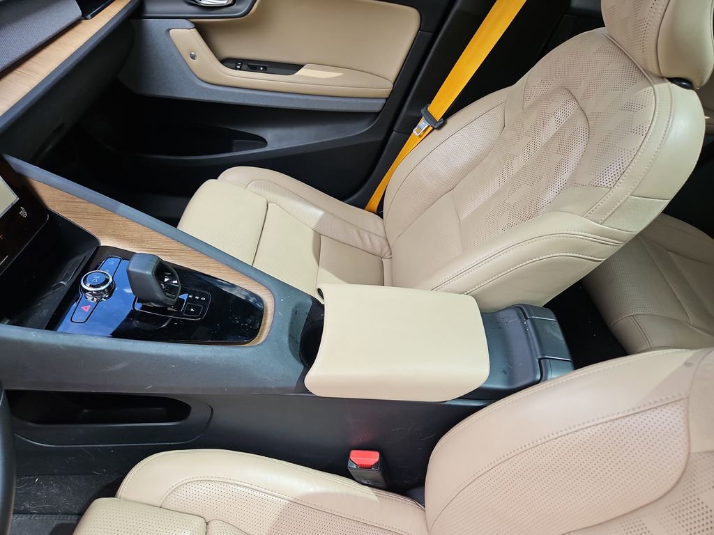 Used 2021 Polestar Polestar 2 w/ Performance Package image 26