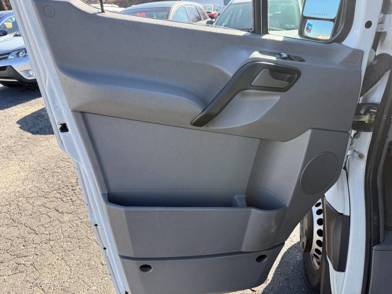 Used 2014 Freightliner Sprinter 3500 image 11