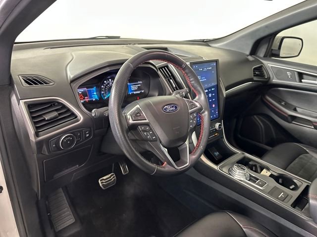 Used 2022 Ford Edge ST-Line image 13