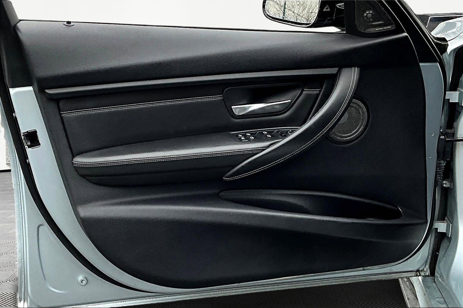 Used 2015 BMW M3 image 19