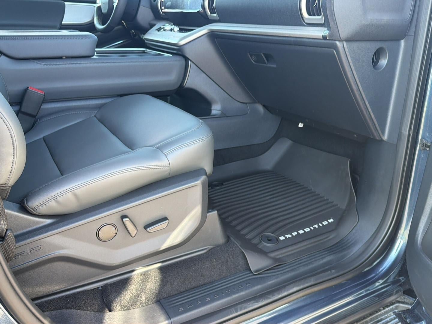 New 2027 Ford Expedition Active AWD/4WD image 21
