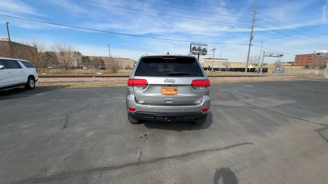 Used 2017 Jeep Grand Cherokee Limited image 7