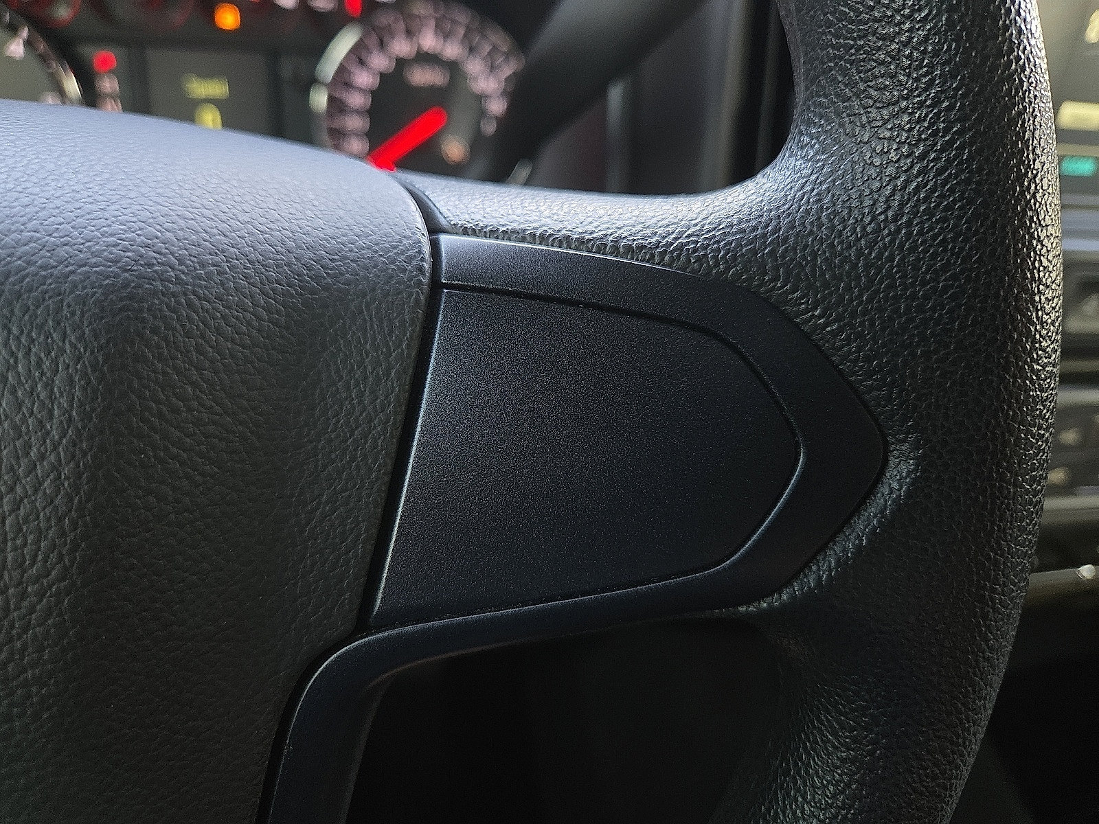 Used 2019 Chevrolet Silverado 1500 Custom w/ Custom Convenience Package RWD image 18