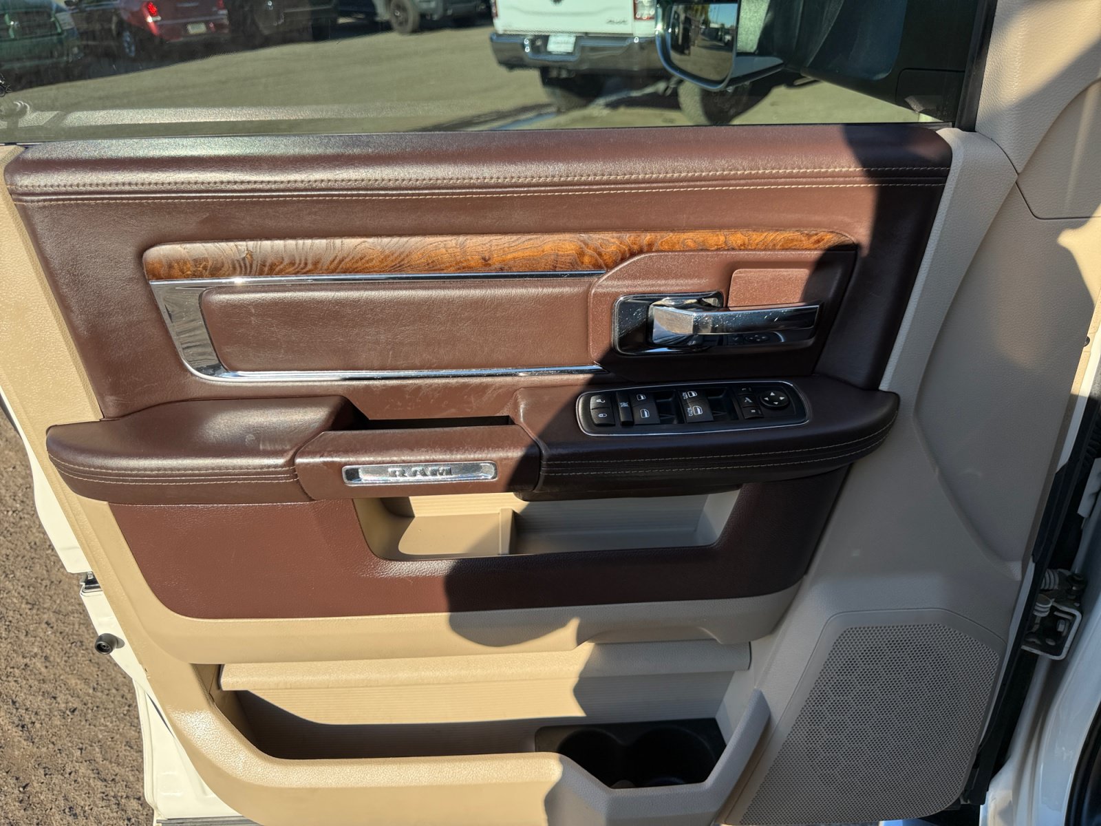 Used 2016 RAM 3500 Laramie Longhorn AWD/4WD image 13