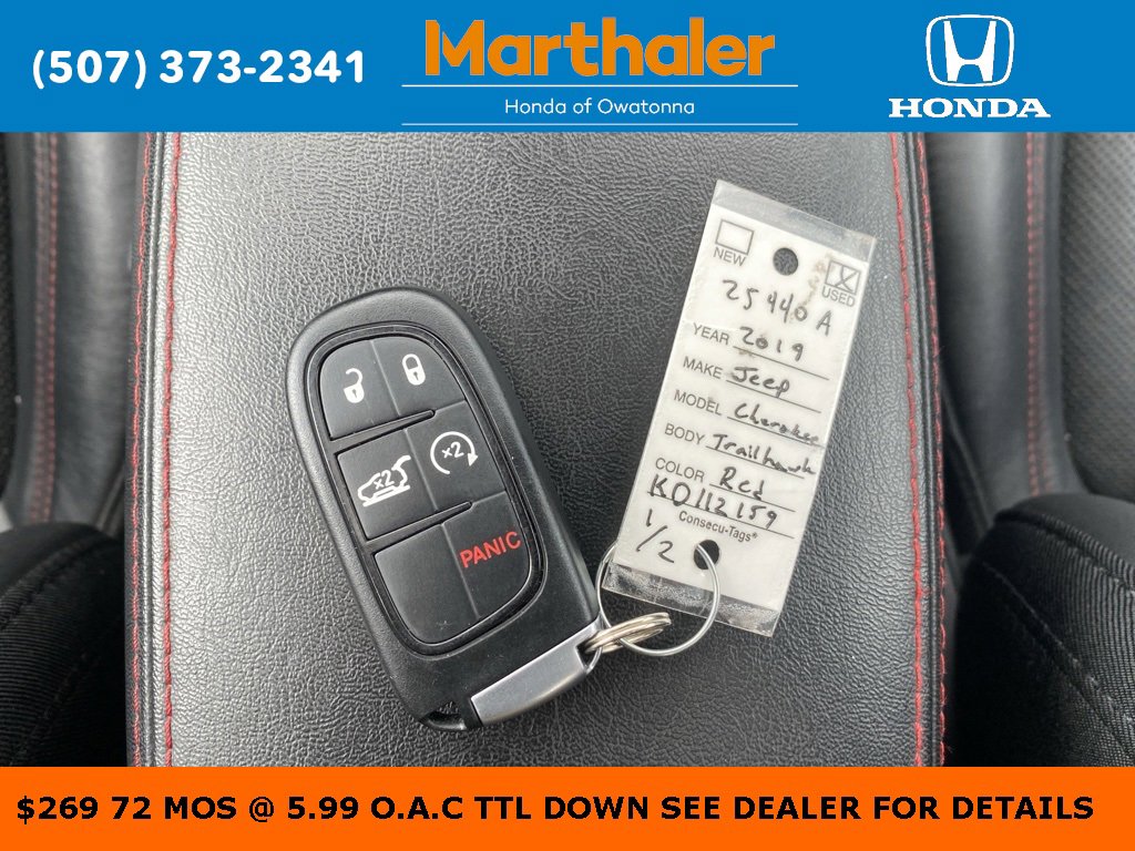 Used 2019 Jeep Cherokee Trailhawk image 28