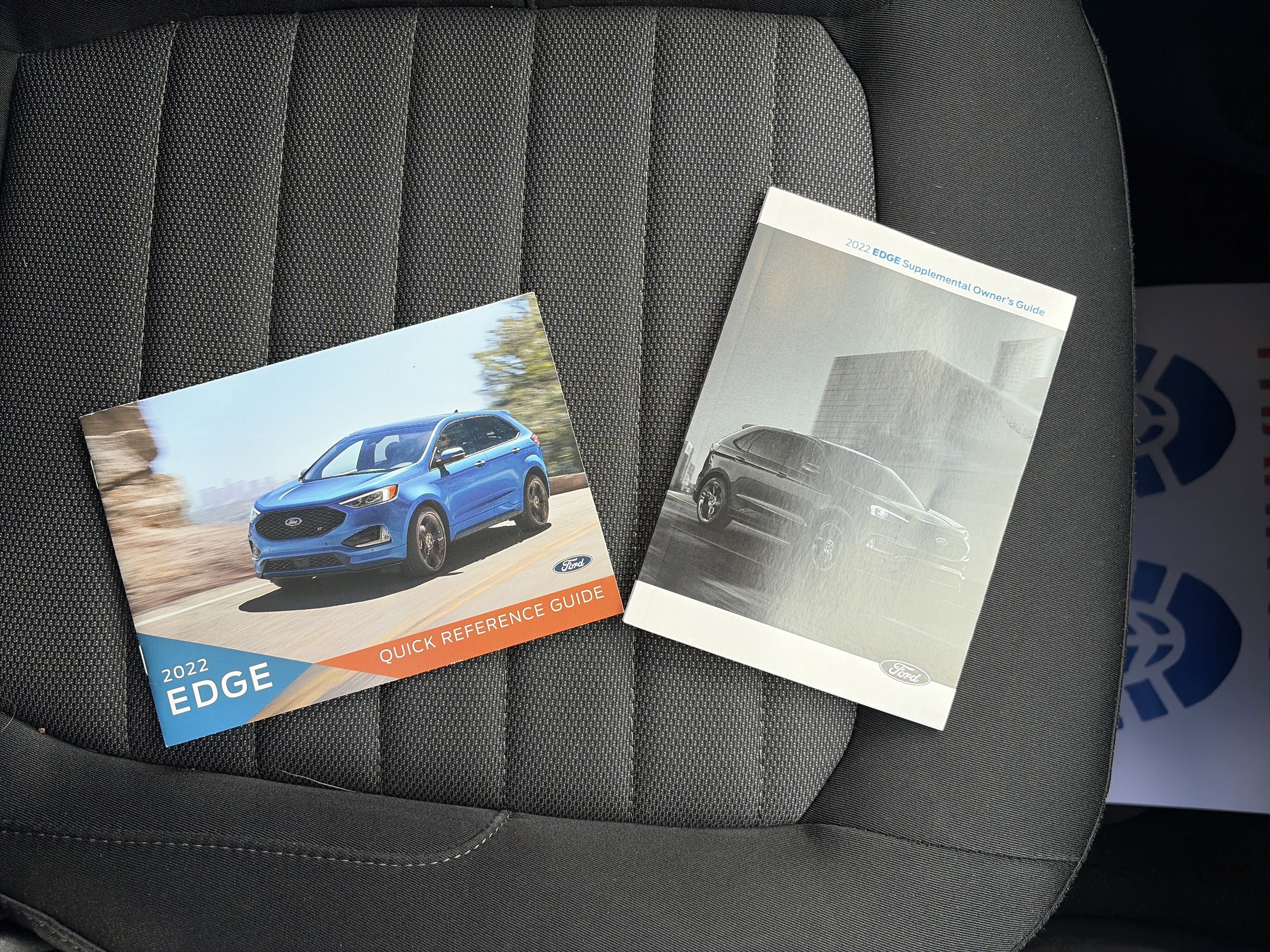 Used 2022 Ford Edge SE w/ Black Appearance Package image 35