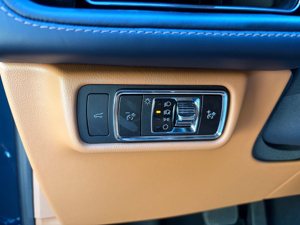 New 2027 Lincoln Aviator Black Label AWD/4WD image 13