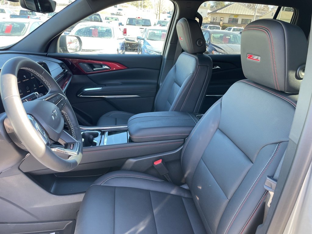 New 2026 Chevrolet Traverse Z71 w/ Driver Confidence Package image 3