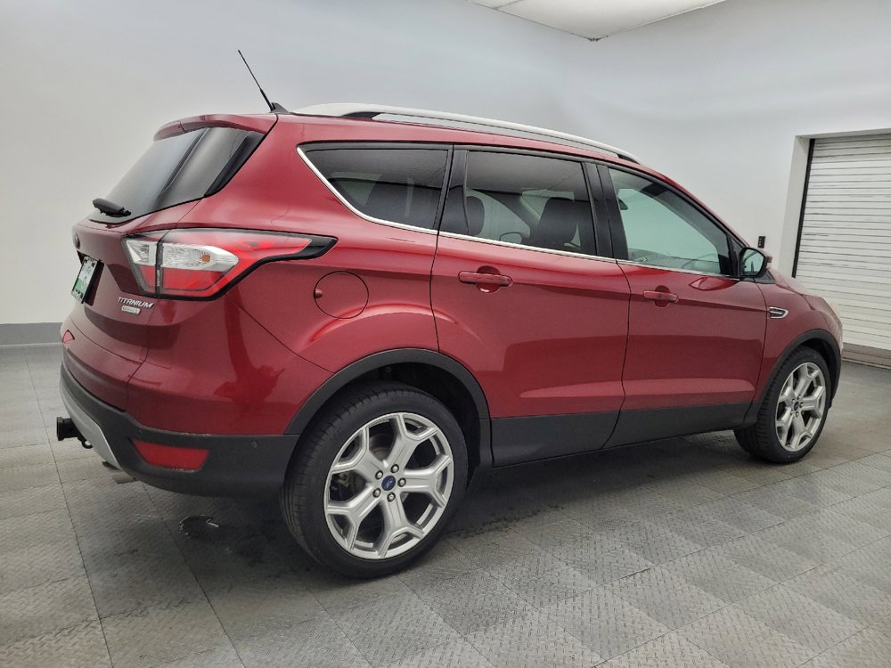 Used 2018 Ford Escape Titanium image 10