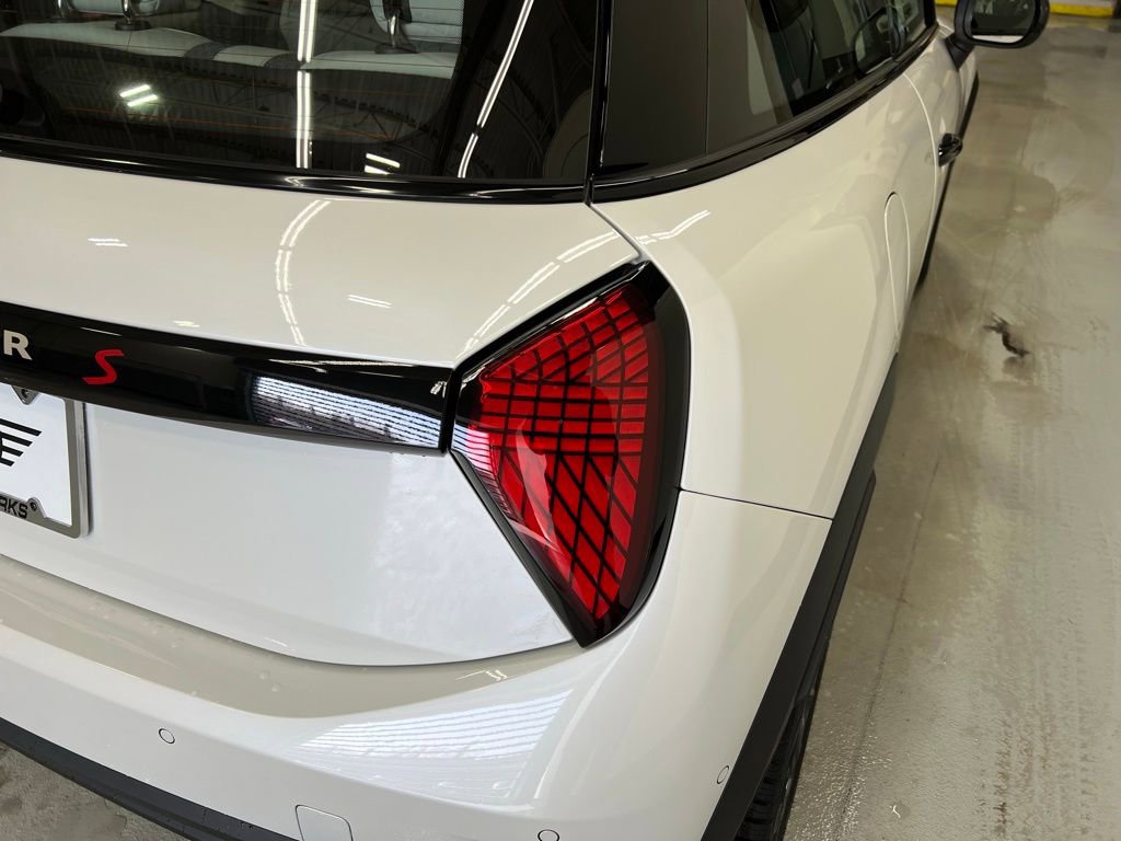 Used 2025 MINI Cooper S image 5