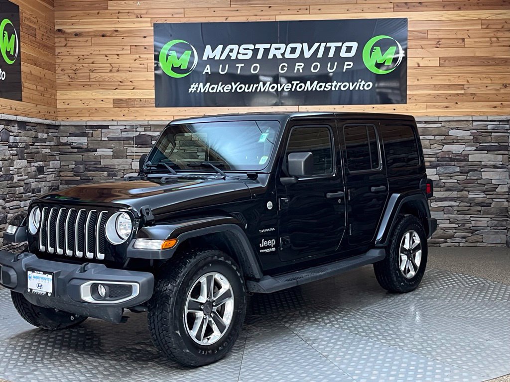 Used 2018 Jeep Wrangler Unlimited Sahara w/ Cold Weather Group AWD/4WD image 6